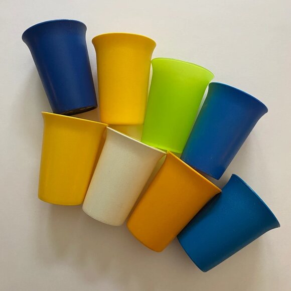 Vintage Tupperware Plastic Tumbler Cups - Picture 2 of 5